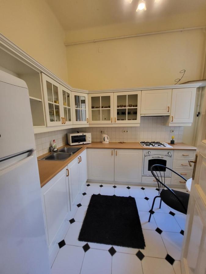 Elena Suite Budapest Exteriör bild