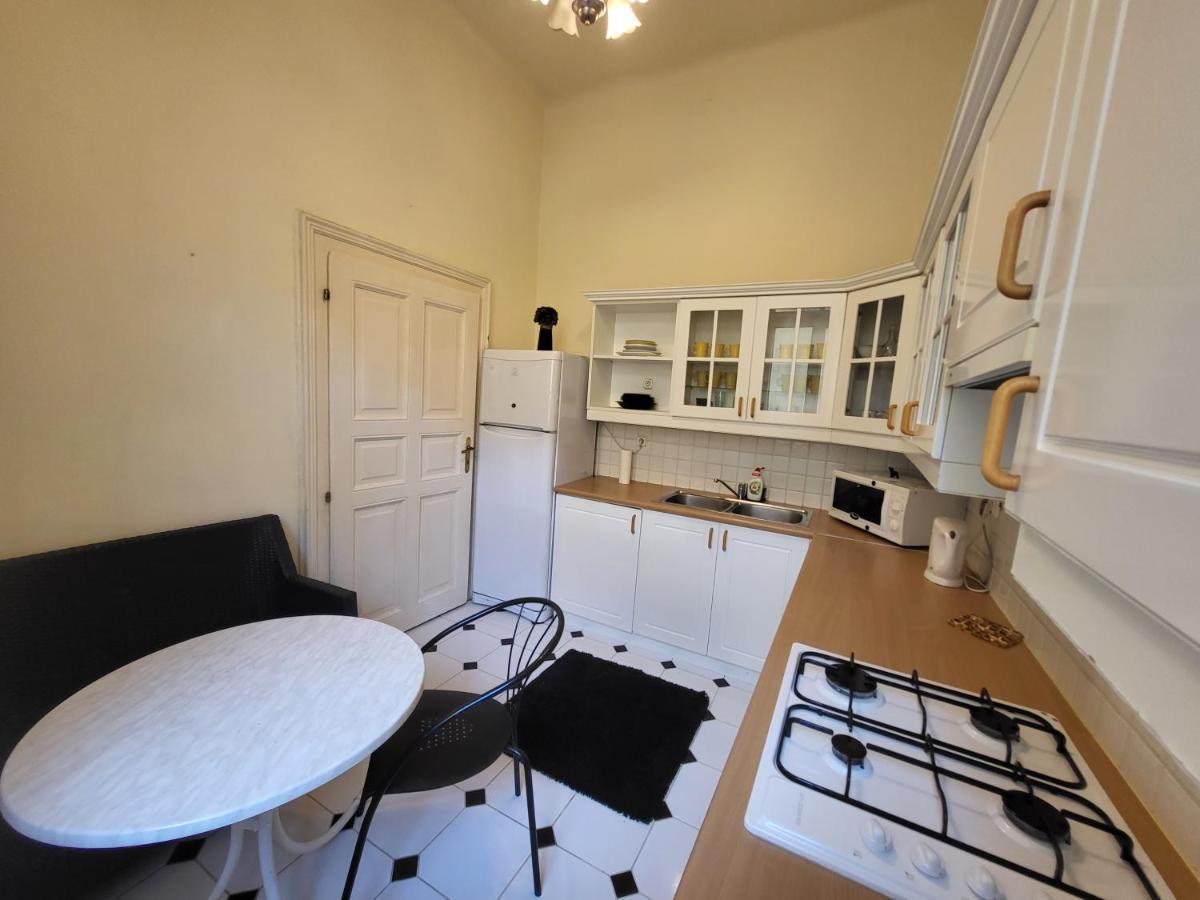 Elena Suite Budapest Exteriör bild
